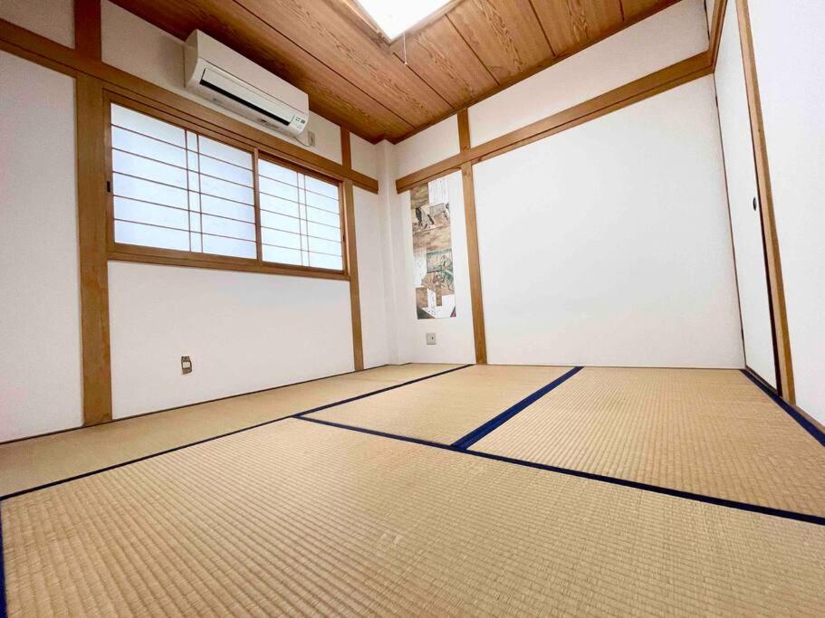 오사카 鶴橋駅徒歩2分 トイレ浴室複数あり3階建て一軒家車庫付き 아파트 외부 사진