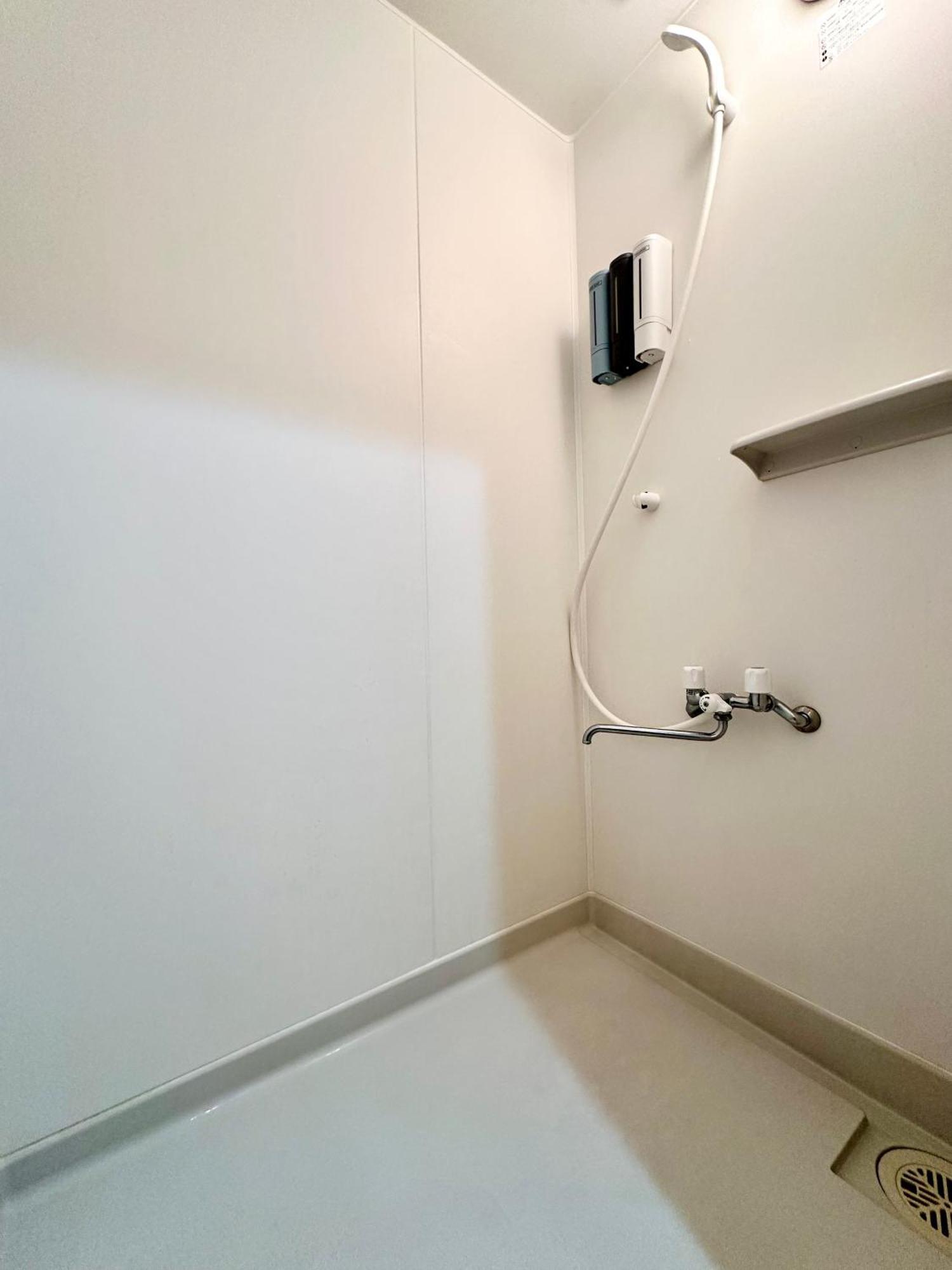 오사카 鶴橋駅徒歩2分 トイレ浴室複数あり3階建て一軒家車庫付き 아파트 외부 사진